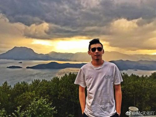 天佑回应杨幂事件:喊麦不是歧视别怼了
